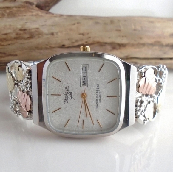 Armitron Black Hills Gold Edition 30mm-Wide Gold/Silver...